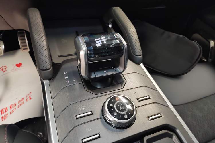 Used JETOUR Traveler 2023 2.0T Four-Wheel Drive Conqueror Gear Lever