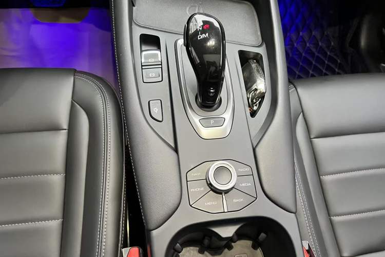 Used Haval F7 2019 2.0T Four-Wheel Drive iJoy China VI Standard
