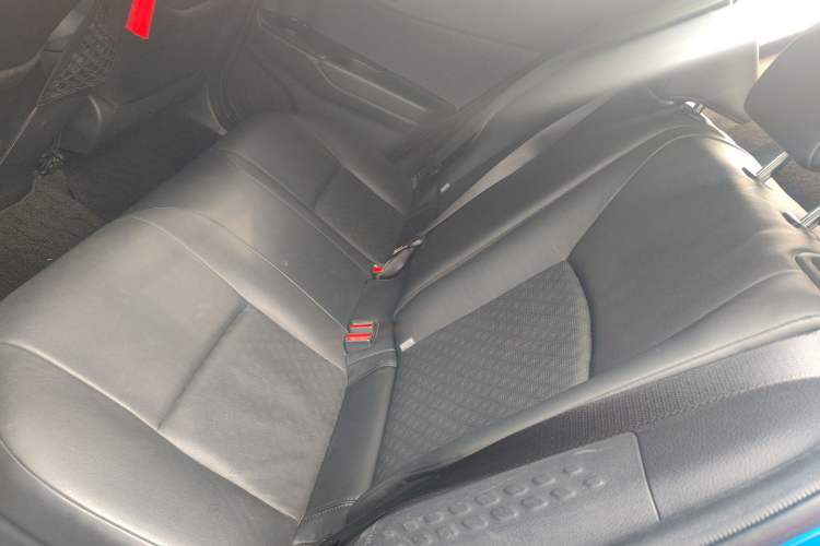 Used Toyota IZOA 2018 2.0L Yichi Edition China V Standard