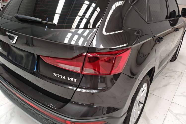 Used Jetta VS5 2022 280TSI Manual Advanced Trim Exterior 3