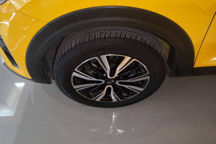 Used Kia kx1 Stonic 2021 1.4L CVT Fun & Sunroof Model Exterior 4