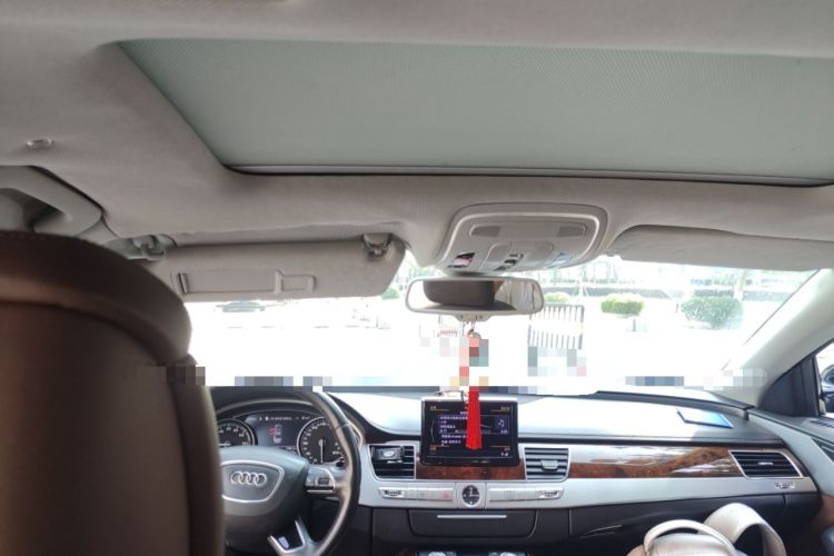 Used Audi A8 2013 A8L 40 hybrid
