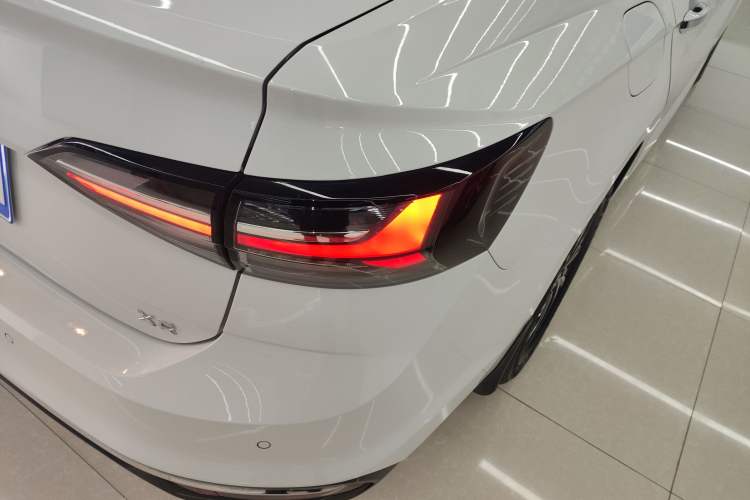 Used Volkswagen Lavida 2023 New Sharp 1.5L Automatic New Wish Edition