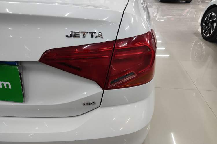 Used Volkswagen Jetta 2019 Dream Edition 1.5L Automatic Fashionable Version Right Rear Taillight