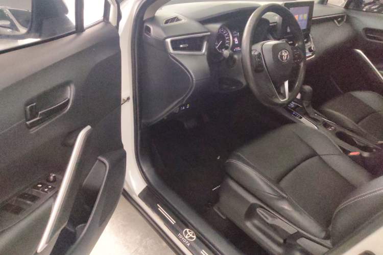 Used Toyota FRONTLANDER 2022 2.0L CVT Leading Edition Driver Seat