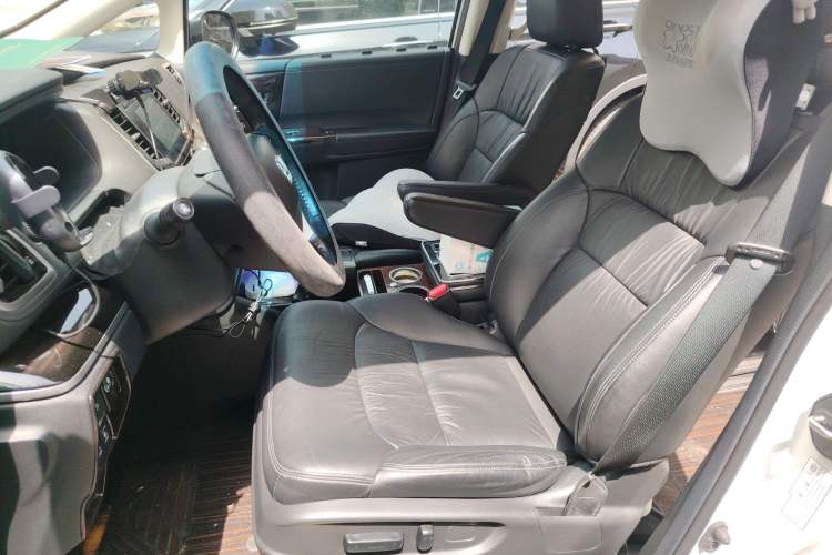 Used Honda Odyssey 2018 2.4L Luxury Edition Left Front Seat
