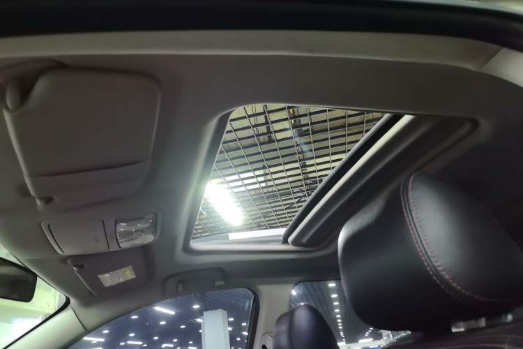 Used CHANGAN CS35 2015 1.6L Automatic Luxury Model China IV Standard
