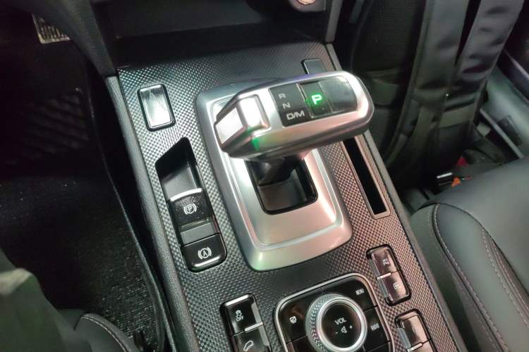 Used Haval H6 Coupe 2019 1.5T Automatic Two-Wheel Drive Luxury Smart Connectivity Version China VI Standard