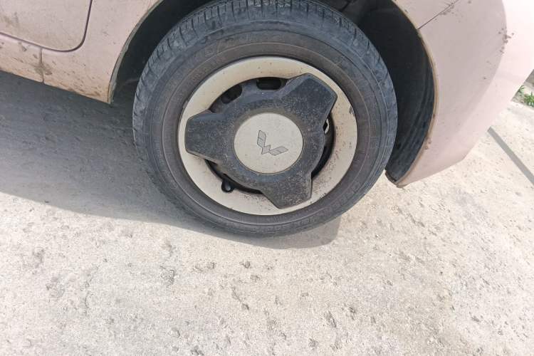 Used Wuling Hongguang MINIEV 2021 Macaron Fashion Model Lithium Iron Phosphate