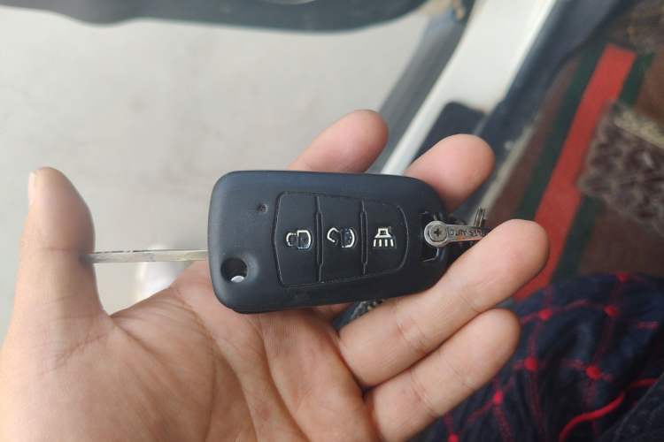 Used Haval H5 Classic 2013 Zhizun Edition 2.0L Manual Two-Wheel Drive Entry-Level Model