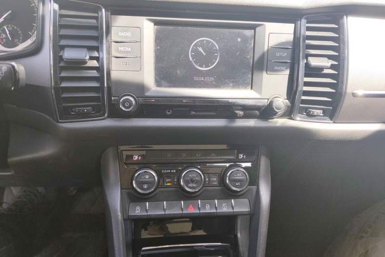 Used Skoda Kodiaq 2017 TSI330 5-seat Two-Wheel Drive Comfort Edition Audio And AC Panel