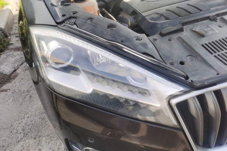 Used BORGWARD BX7 2016 28T Two-Wheel Drive Luxury Version 5 Seats
