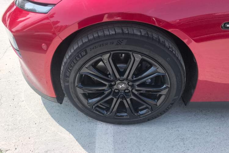 Used XPeng P7 2021 480N Left Front Wheel Hub