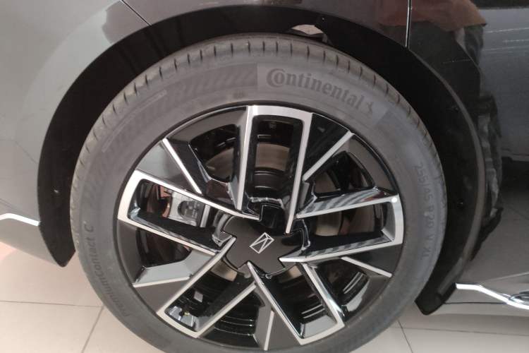 Used Avatr 06 2025 Max All-Electric Version
