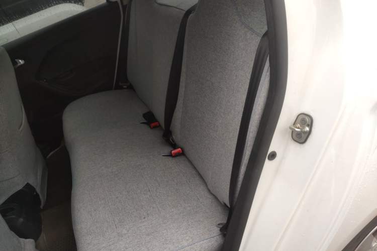 Used Citroen Elysee 2015 Zhishang Edition 1.6L Manual Fashion Model