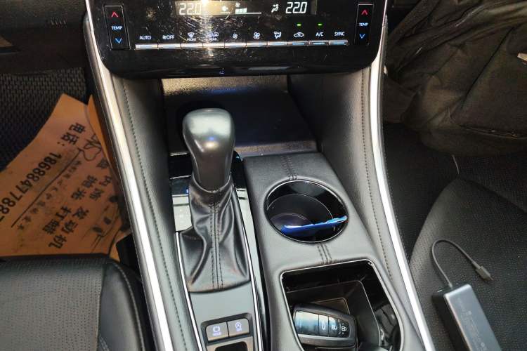 Used Toyota Avalon 2022 2.0L Luxury Edition