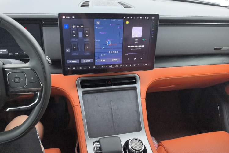 Used Polestones 01 2023 All-Purpose 7-Seater Version
