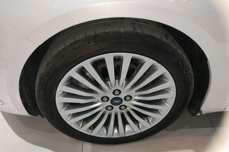 Used Ford Taurus 2018 EcoBoost 245 Premier Edition China V Standard