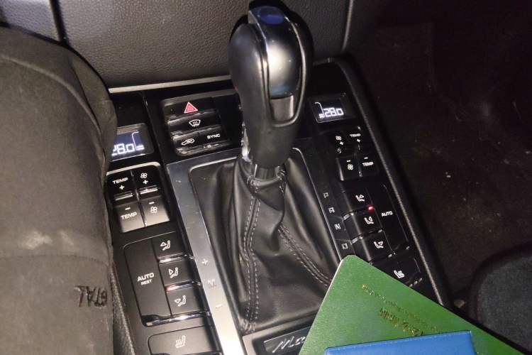 Used Porsche Macan 2014 Macan 2.0T
