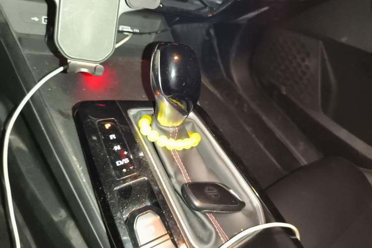 Used MG 5 2023 180 DVVT CVT Luxury Edition
