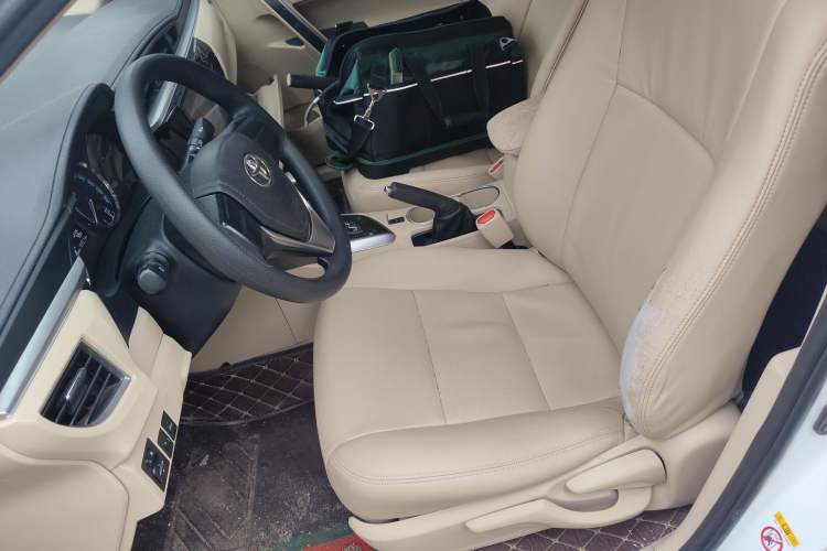 Used Toyota Corolla 2014 1.6L CVT GL-i Left Front Seat