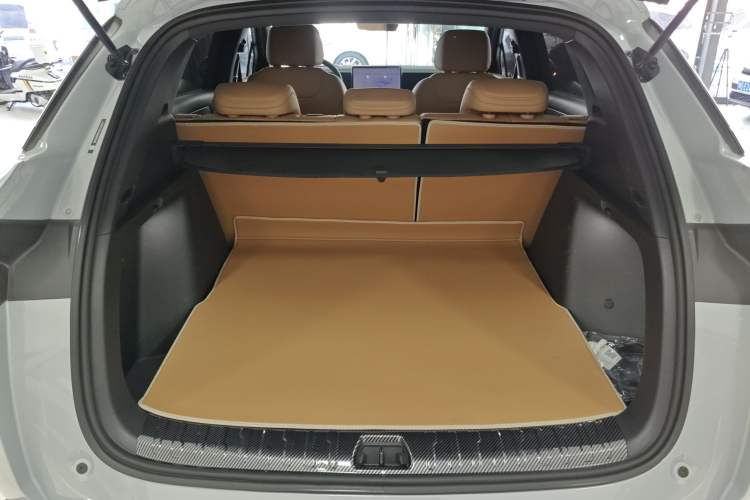 Used BYD Song L DM-i 2025 Intelligent Driving Version 112 km Leading Trim