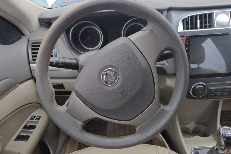 Used Dongfeng Aeolus A60 2014 1.6L Manual Luxury Model
