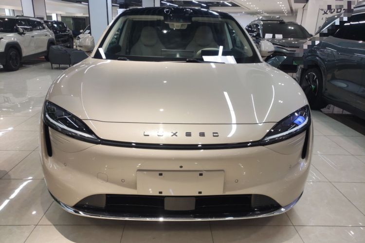 Used Hima Luxeed R7 2025 Range-Extended Version 251 km Max