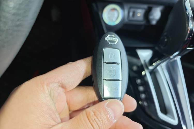 Used Nissan Lannia 2016 1.6L CVT Smart Cool Edition Interior 1