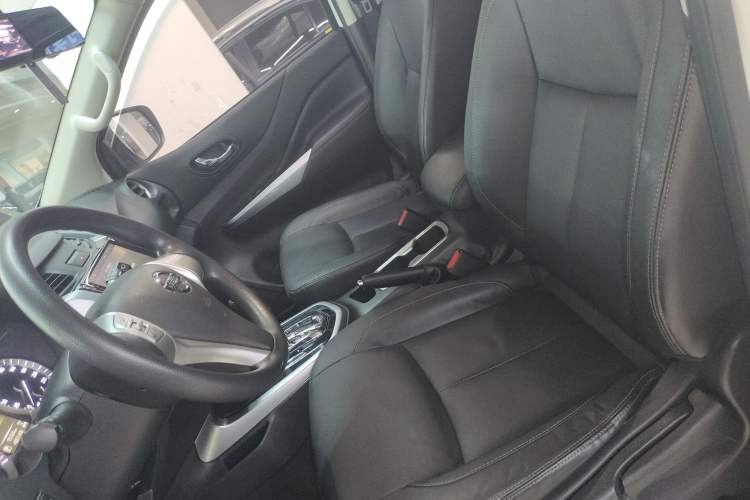 Used Nissan Terra 2018 2.5L Automatic 4x4 Luxury Edition