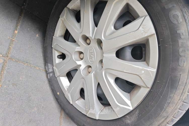 Used BYD M6 2013 2.0L Manual Comfort Edition