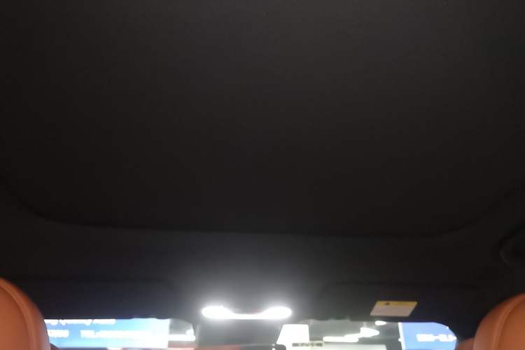 Used CHANGAN NEVO Q07 2025 215 Flagship Edition
