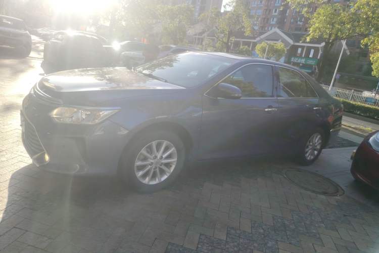 Used Toyota Camry 2015 2.0G Luxury Edition
