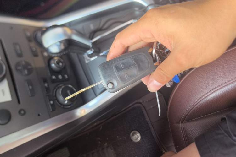 Used Opel Antara 2013 2.4L 4x4 Luxury Edition
