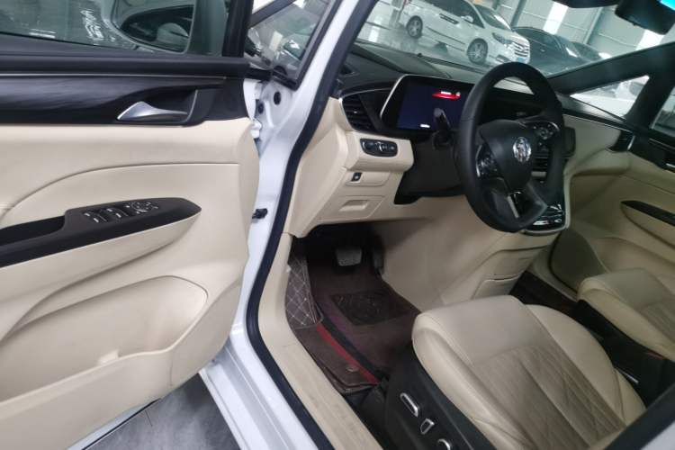 Used Buick GL8 2022 ES Land Cruiser 653T Luxury Model
