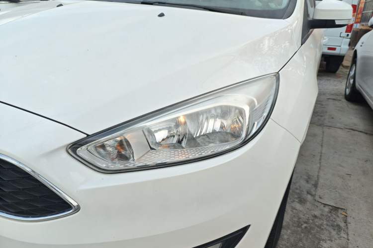 Used Ford Focus 2015 Hatchback 1.6L Automatic Comfort Model Left Front Headlight