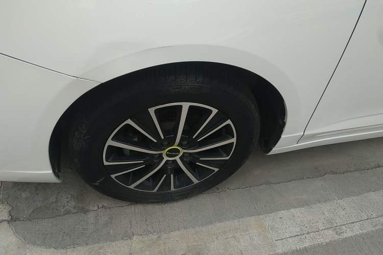 Used Roewe i5 2021 1.5L CVT Platinum Edition
