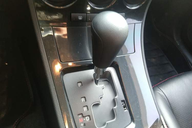 Used Mazda 3 2015 Sedan 1.6L Automatic Elite Model Gear Lever