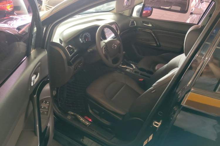 Used GAC Trumpchi GS4 2017 235T Automatic Two-Wheel Drive Luxury Smart Connectivity Version