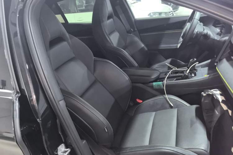 Used Lynk & Co 03 2023 2.0TD DCT JingPro
