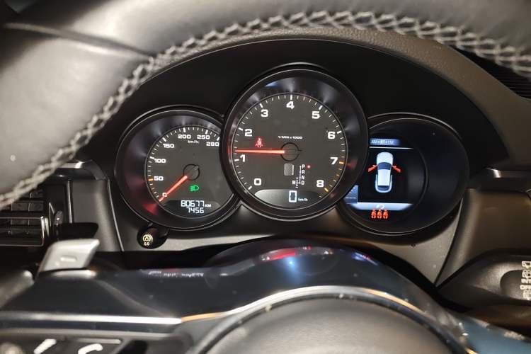 Used Porsche Macan 2018 Macan 2.0T