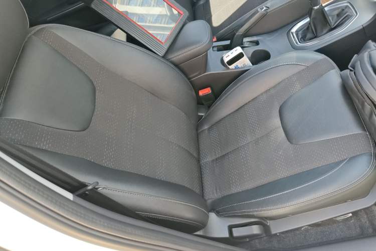 Used Chery Tiggo 3X 2018 1.5L Manual Elite Edition Right Front Seat