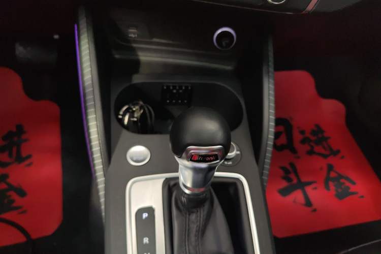 Used Audi Q2L 2020 35 TFSI Fashion Dynamic Model
