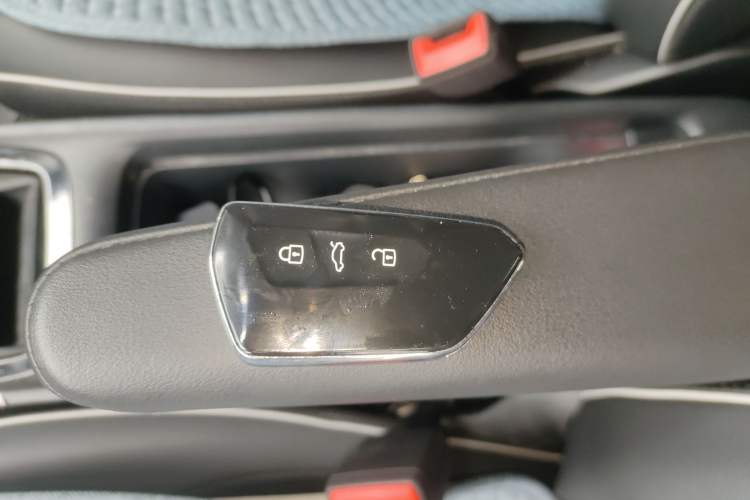 Used Volkswagen ID.3 2025 Smart Model Outstanding Oxygen Edition