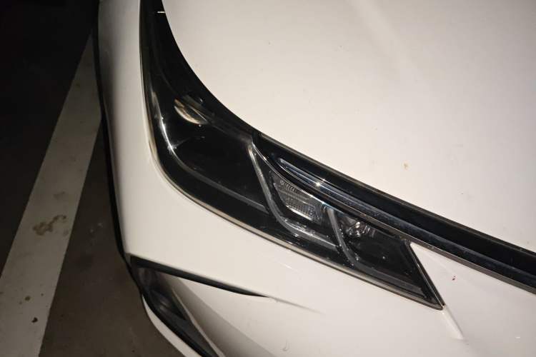 Used Toyota Corolla 2021 Dual-Motor 1.8L E-CVT Elite Edition