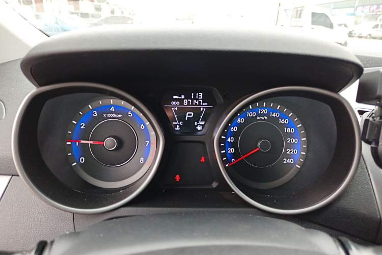 Used Hyundai Elantra (5th Generation / Langdong) 2016 1.6L Automatic Smart Version