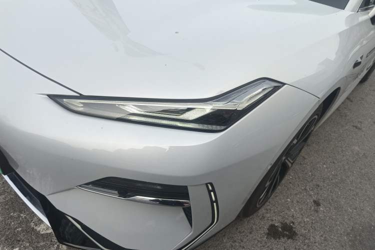 Used Geely Galaxy E8 2025 700 km Long-Range Intelligent Driving Version