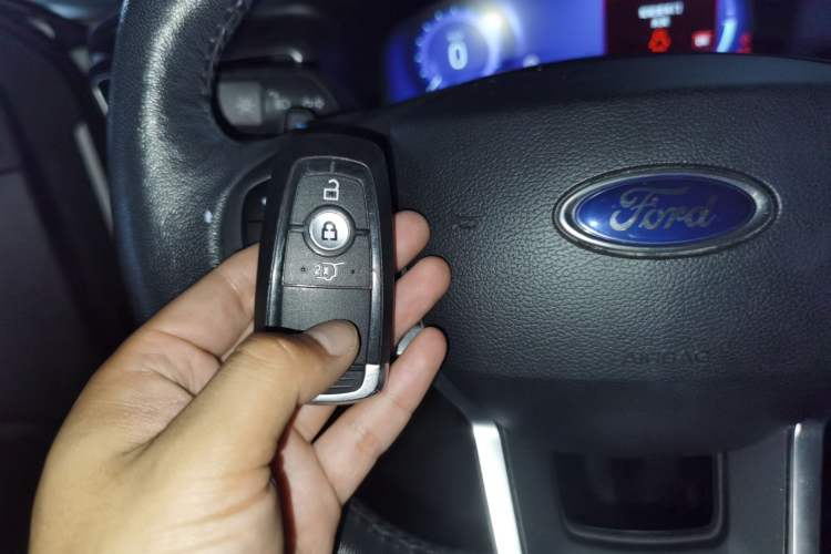 Used Ford Explorer 2020 EcoBoost 285 4x4 Titanium Edition 7-Seater Vehicle Key