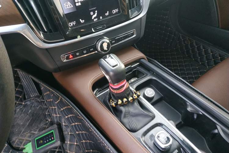 Used Volvo S90 2020 T5 Zhiyi Luxury Edition