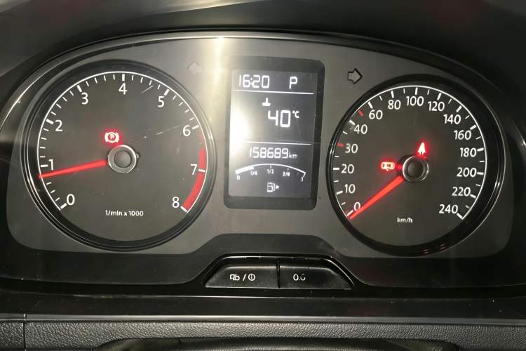 Used Volkswagen Lavida 2013 Revised Classic 1.6L Automatic Fashion Edition Instrument Cluster